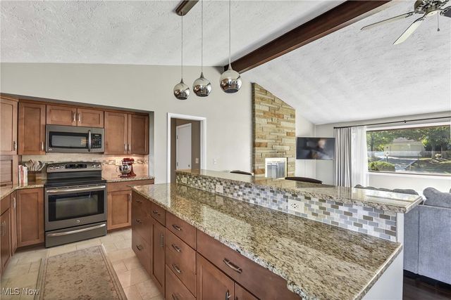 16486 S Red Rock Drive, Strongsville, OH 44136