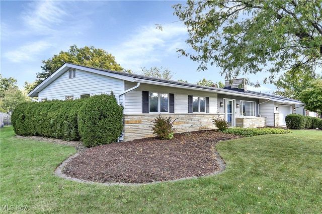 16486 S Red Rock Drive, Strongsville, OH 44136