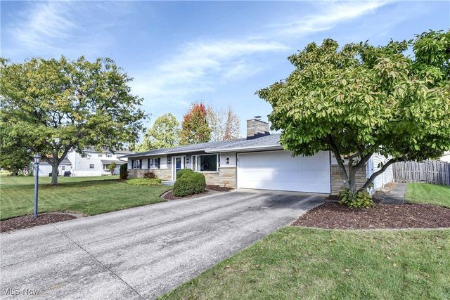 16486 S Red Rock Drive, Strongsville, OH 44136