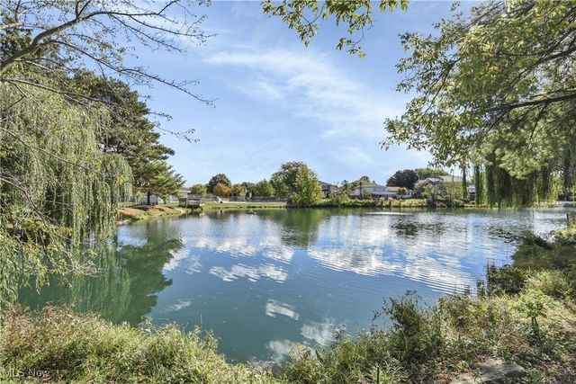 16486 S Red Rock Drive, Strongsville, OH 44136