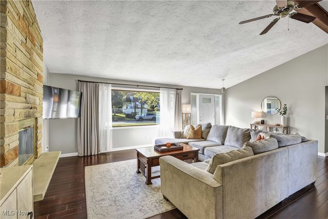 16486 S Red Rock Drive, Strongsville, OH 44136