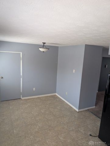 5660 Coach Drive C, Dayton, OH 45440
