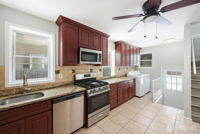 216 Chestnut Street, Middlesex, NJ 08846