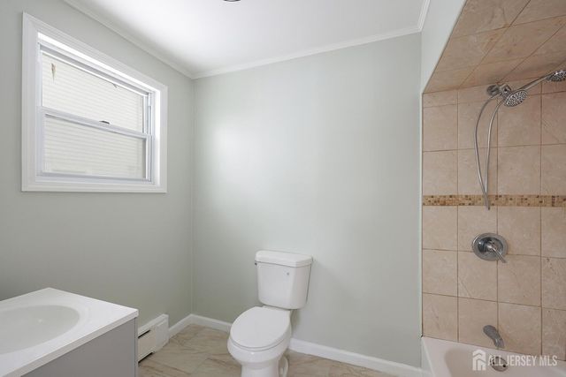 216 Chestnut Street, Middlesex, NJ 08846