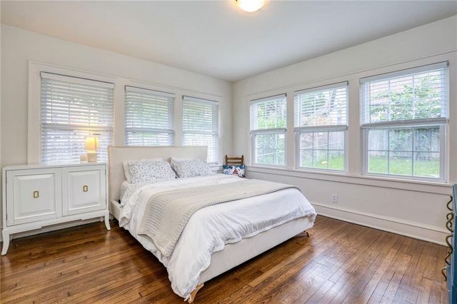 4937 Westwood Road, Kansas City, MO 64112
