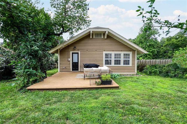 4937 Westwood Road, Kansas City, MO 64112