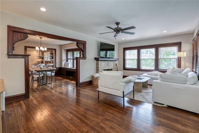 4937 Westwood Road, Kansas City, MO 64112