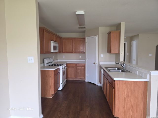 8422 Trumpet, Converse, TX 78109