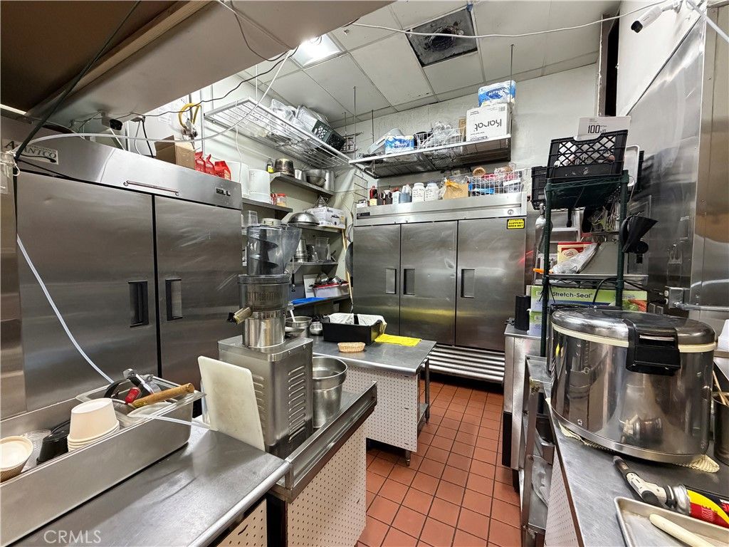 2391 E Colorado Boulevard, Pasadena, CA 91107 — photo 3