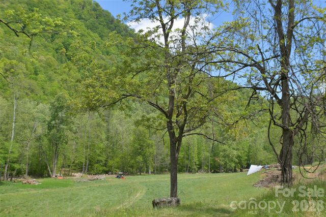 8200 Caney Fork Road, Cullowhee, NC 28723