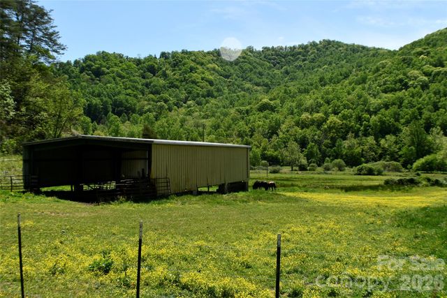 8200 Caney Fork Road, Cullowhee, NC 28723