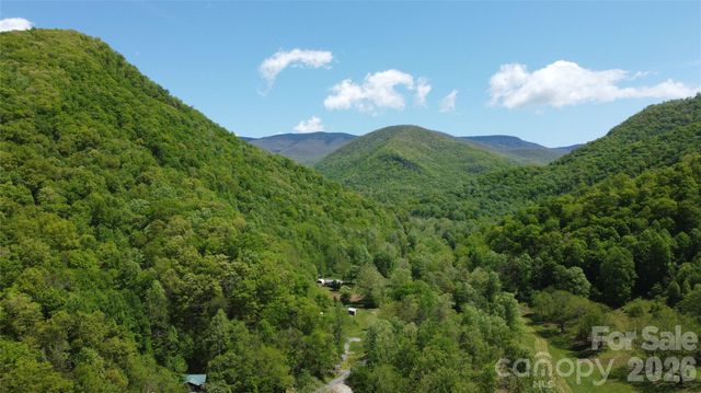 8200 Caney Fork Road, Cullowhee, NC 28723