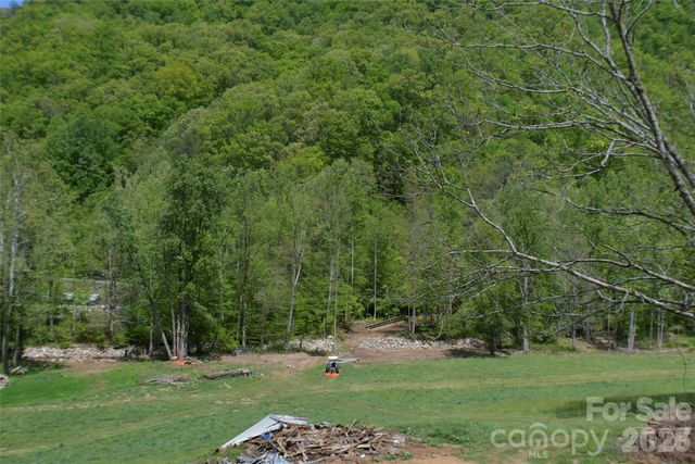 8200 Caney Fork Road, Cullowhee, NC 28723