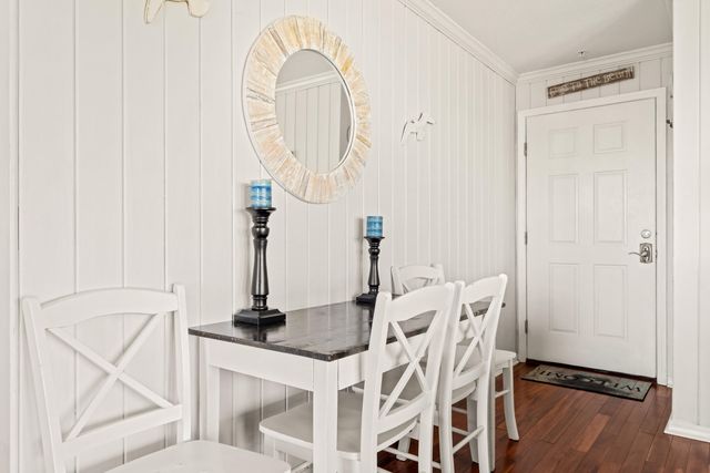 7472 Sunset Harbor Drive, 333, Navarre, FL 32566