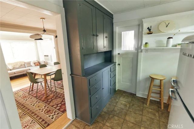 141 Roselawn Place, Los Angeles, CA 90042