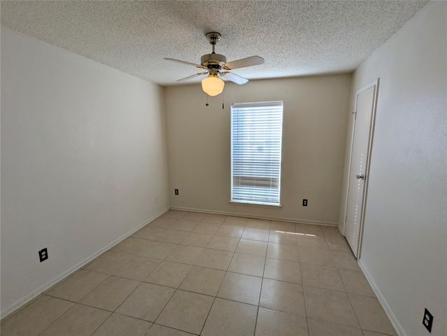 2120 El Paseo Street 2607, Houston, TX 77054
