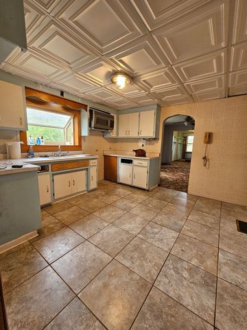 3500 Butler Avenue, Steger, IL 60475