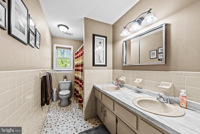 7 MICHELLE ST, Monroe Township, NJ 08831