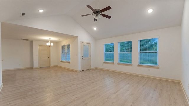 517 Eagle Drive, Gravette, AR 72736