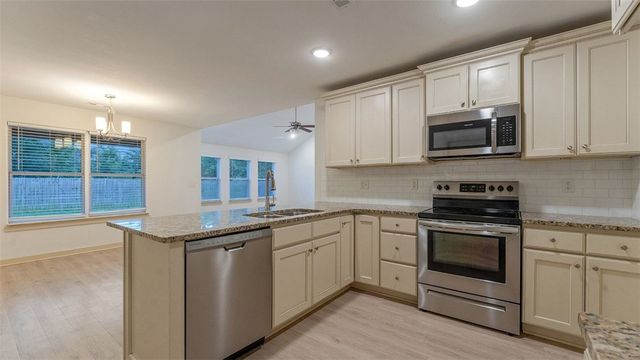 517 Eagle Drive, Gravette, AR 72736