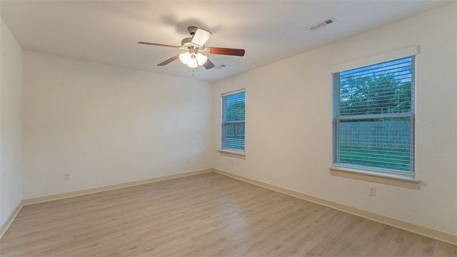 517 Eagle Drive, Gravette, AR 72736