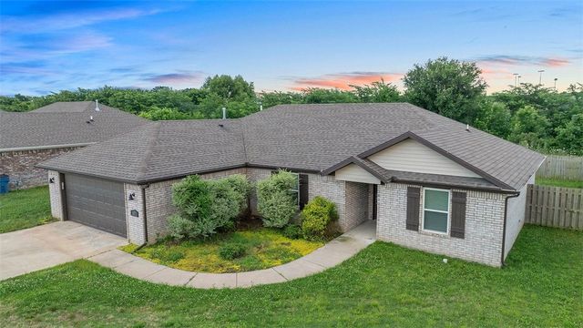 517 Eagle Drive, Gravette, AR 72736