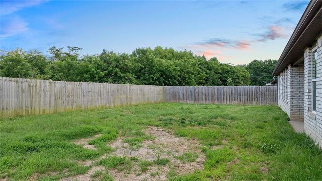 517 Eagle Drive, Gravette, AR 72736