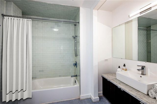 250 S Central Park Avenue 3I, Hartsdale, NY 10530