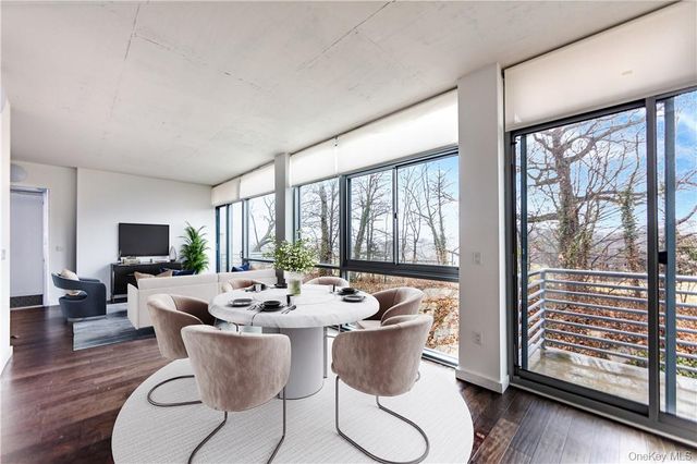 250 S Central Park Avenue 3I, Hartsdale, NY 10530