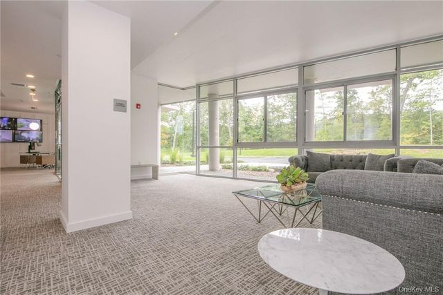 250 S Central Park Avenue 3I, Hartsdale, NY 10530