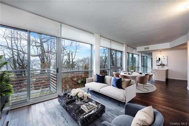 250 S Central Park Avenue 3I, Hartsdale, NY 10530