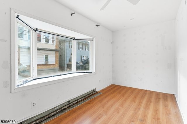 2 Drake St, Bound Brook Boro, NJ 08805