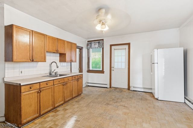 2 Drake St, Bound Brook Boro, NJ 08805