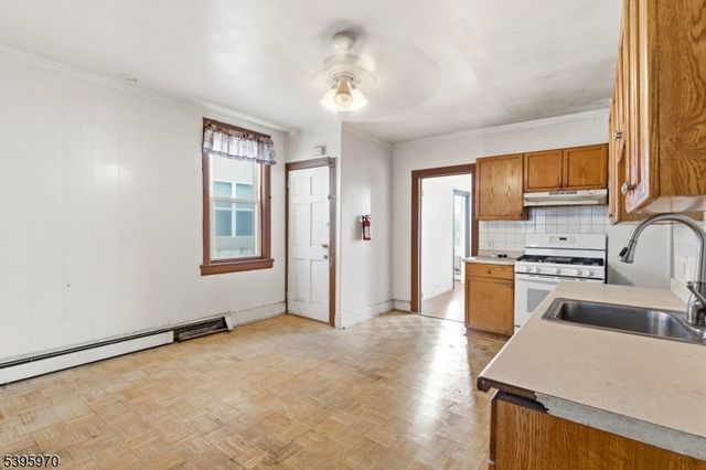 2 Drake St, Bound Brook Boro, NJ 08805