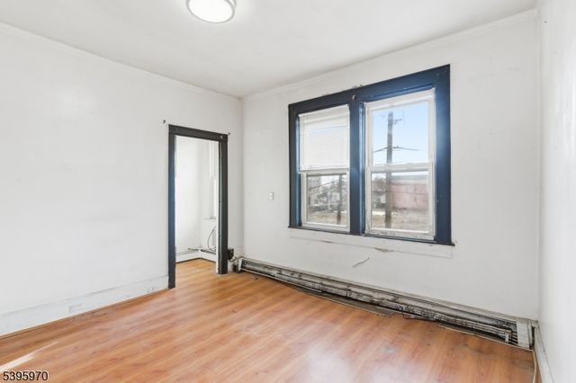 2 Drake St, Bound Brook Boro, NJ 08805