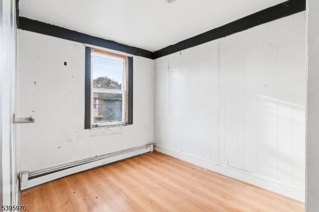 2 Drake St, Bound Brook Boro, NJ 08805