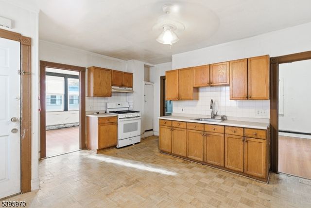 2 Drake St, Bound Brook Boro, NJ 08805