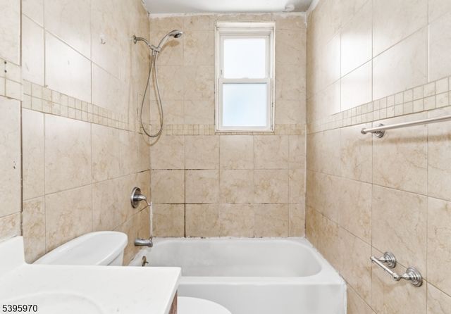 2 Drake St, Bound Brook Boro, NJ 08805