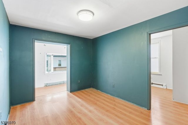 2 Drake St, Bound Brook Boro, NJ 08805