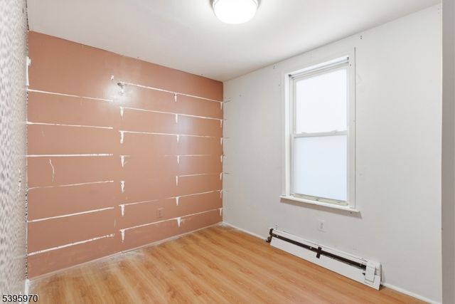 2 Drake St, Bound Brook Boro, NJ 08805