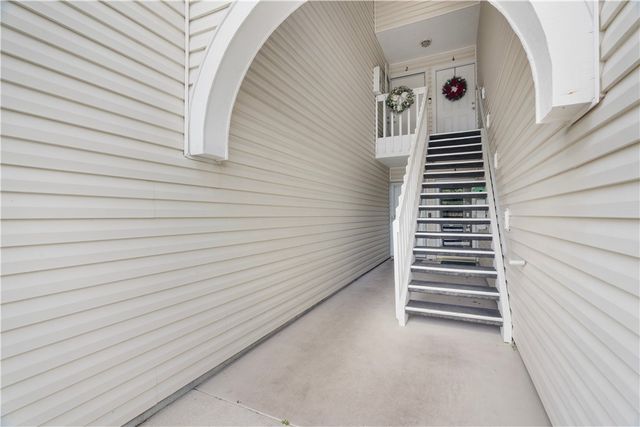 1907 Aynsley Way 32-2, Vero Beach, FL 32966