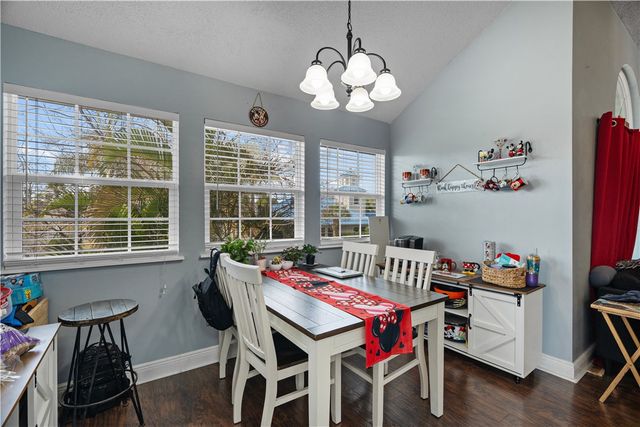 1907 Aynsley Way 32-2, Vero Beach, FL 32966