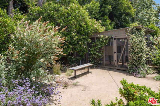 13214 Riviera Ranch Road, Los Angeles, CA 90049