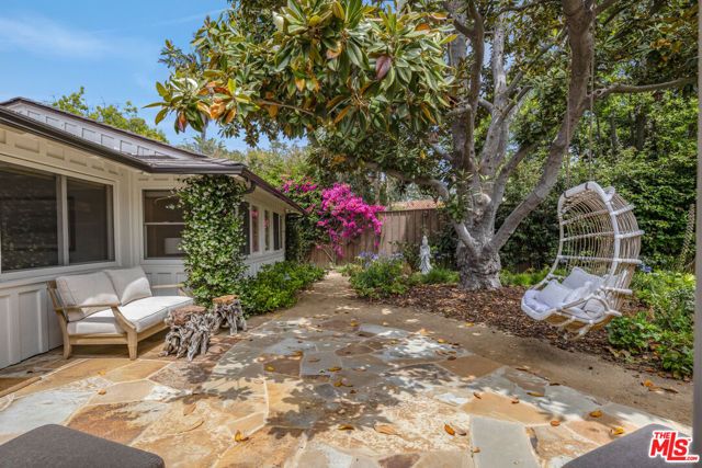 13214 Riviera Ranch Road, Los Angeles, CA 90049