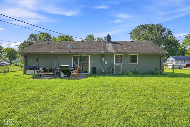 206 Parkview Court, Franklin, IN 46131