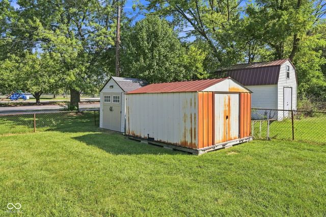 206 Parkview Court, Franklin, IN 46131