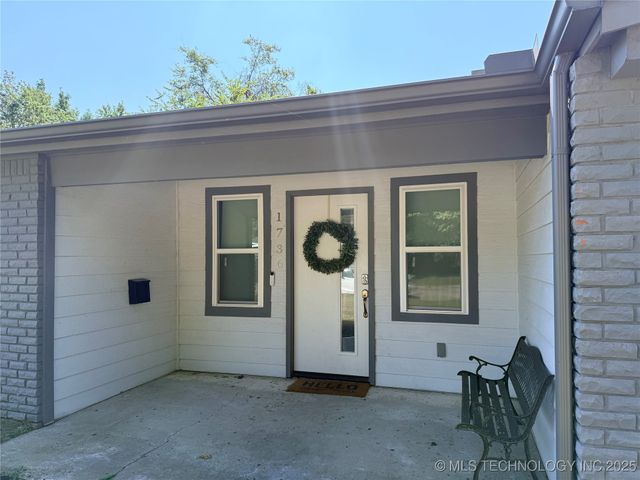 1736 W Latimer Place, Tulsa, OK 74127