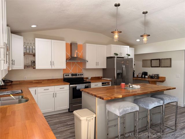 1736 W Latimer Place, Tulsa, OK 74127