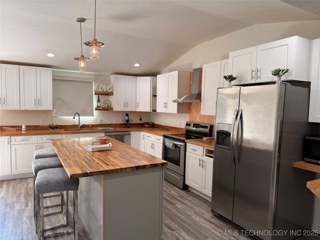 1736 W Latimer Place, Tulsa, OK 74127