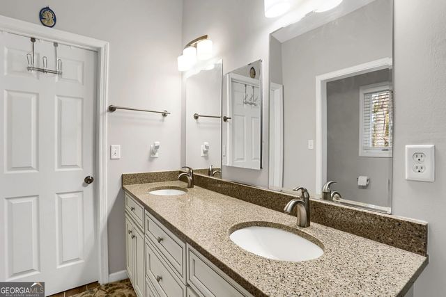 5243 Haverford Run Drive, Lilburn, GA 30047